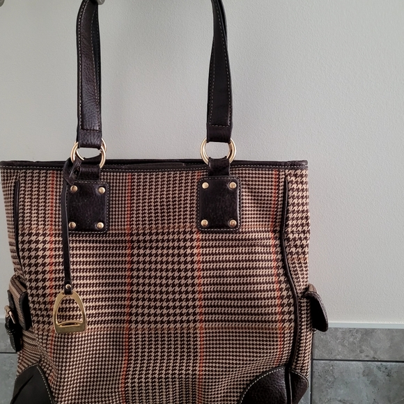 Coach Handbags - Coach Tote